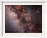 Stars  Nebulae and Dust Clouds around the Center of the Milky Way