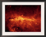 Milky Way Center Aglow with Dust