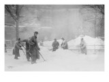 Shoveling Snow In City Hall Park  Manhattan  NYC