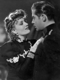 Isa Miranda and Fernand Gravey: Le Mensonge De Nina Petrovna  1937