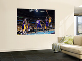 Los Angeles Lakers v New Orleans Hornets  New Orleans  LA - APRIL 22: Emeka Okafor and Andrew Bynum