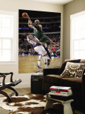 Milwaukee Bucks v Dallas Mavericks: Drew Gooden and DeShawn Stevenson