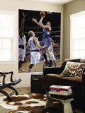 Minnesota Timberwolves v Dallas Mavericks: Kevin Love and Brian Cardinal
