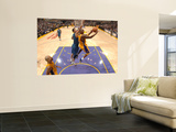 Washington Wizards v Los Angeles Lakers: Kobe Bryant and Yi Jianlian