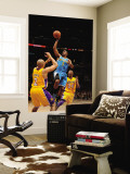 New Orleans Hornets v Los Angeles Lakers - Game Two  Los Angeles  CA - April 20: Chris Paul and Der