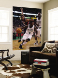 Atlanta Hawks v Boston Celtics: Nate Robinson  Jason Collins and Kevin Garnett