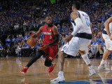 Miami Heat v Dallas Mavericks - Game Four  Dallas  TX -June 7: Dwyane Wade and Shawn Marion