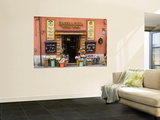 Chocolateria Shop Front Proclaiming the "Bestest Chocolate of the World"