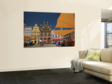 Sidewalk Cafes and Houses at Alter Markt