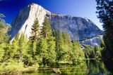 Yosemite Scenic withe the El Capitan