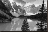 Majestic Moraine Lake  Alberta