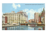 Milwaukee River  Downtown Milwaukee  Wisconsin