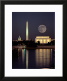 Moonrise over the Lincoln Memorial