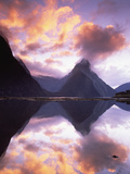 Mitre Peak at Sunset  Milford Sound  Fiordland National Park  New Zealand