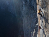 Climbers  Without Ropes  Grip an Expanse of El Capitan