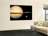 Illustration of Saturn and Earth to Scale