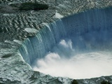 Water Rushing over Horseshoe Falls