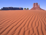 Butte in desert  Monument Valley  Arizona  USA