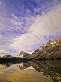 Bow Lake and Crowfoot Mountain  Banff National Park  Alberta  Canada