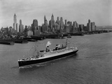 SS Washington on the Hudson River