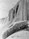 Horseshoe Falls Covered in Ice