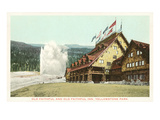 Old Faithful Inn  Yellowstone Park  Montana