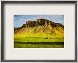 Gentle Green Slopes to Rocky Curved Crags