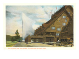 Old Faithful Inn  Yellowstone Park  Montana