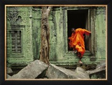 Angkor Wat Temple with Monk  Siem Reap  Cambodia