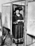 Woman: Voting  1920