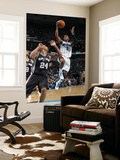 San Antonio Spurs v New Orleans Hornets: Chris Paul and Richard Jefferson