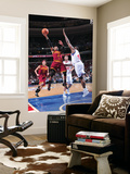 Cleveland Cavaliers  v Philadelphia 76ers: Mo Williams and Elton Brand