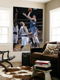 Minnesota Timberwolves v Dallas Mavericks: Kevin Love and Brian Cardinal