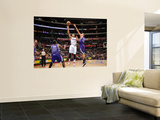 Sacramento Kings v Los Angeles Clippers: Eric Gordon and Francisco Garcia