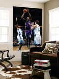 Sacramento Kings v New Orleans Hornets: Samuel Dalembert  David West and Jason Smith