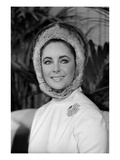 WWD - Elizabeth Taylor