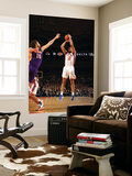 New York Knicks v Los Angeles Lakers  New York  NY  Feb 10: Landry Fields  Pau Gasol