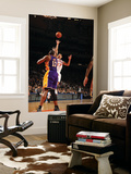 New York Knicks v Los Angeles Lakers  New York  NY  Feb 10: Jeremy Lin  Andrew Bynum