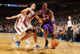 New York Knicks v Los Angeles Lakers  New York  NY  Feb 10: Kobe Bryant  Landry Fields