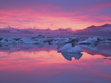Sunset over the Jokulsarlon Glacier Lagoon  Hofn  Iceland
