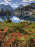 Gem Lake  Alpine Lakes Wilderness  Washington  Usa