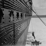 Titanic  Illegal Trader