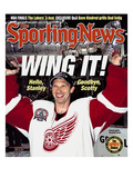 Detroit Red Wings Goalie Dominik Hasek - Stanley Cup Champions - June 24  2002