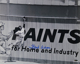 Hank Aaron Wall Catch B/W Horizontal