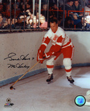 Gordie Howe Detroit Red Wings with Mr Hockey 9 Inscription
