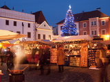 Christmas Market Stalls and Christmas Tree  Svornosti Square  Cesky Krumlov  Czech Republic