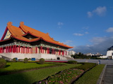 Chiang Kai Shek Memorial Hall and National Concert Hall  Liberty Square  Taipei  Taiwan  Asia