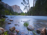 Merced River  Yosemite National Park  California  USA