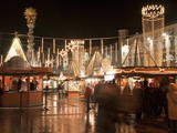Stalls of Christmas Market  With Baroque Trinity Column in Background  Hauptplatz  Linz  Austria