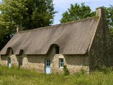 Typical Ancient Breton Thatched House  Near Lorient  Morbihan  Brittany  France  Europe
